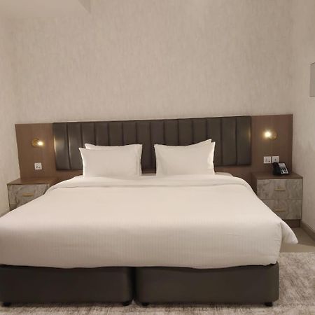 Vogo Grand Hotel Formerly Best Western Plus Hotel Dubai Academic City Eksteriør bilde