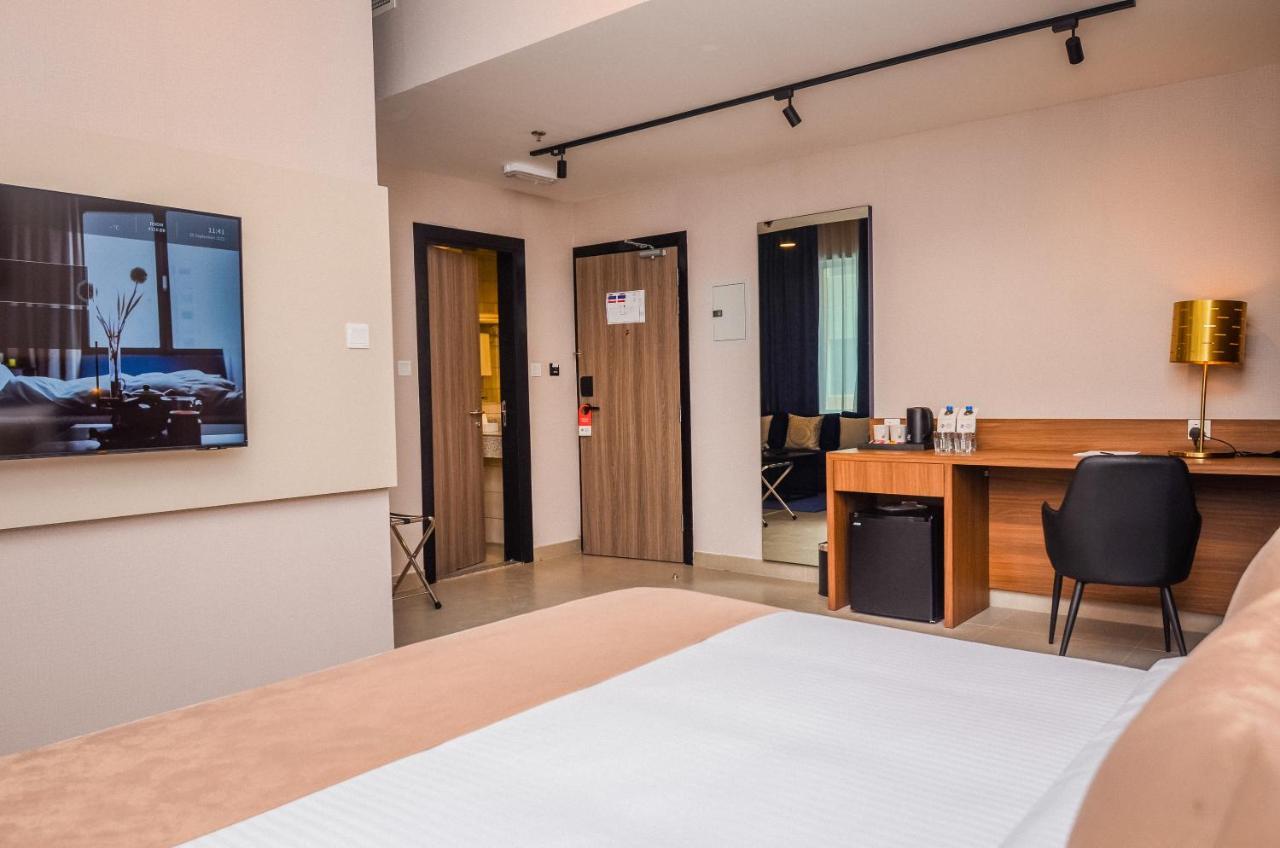 Vogo Grand Hotel Formerly Best Western Plus Hotel Dubai Academic City Eksteriør bilde