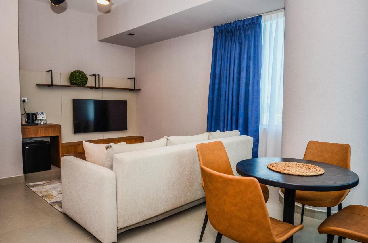 Vogo Grand Hotel Formerly Best Western Plus Hotel Dubai Academic City Eksteriør bilde